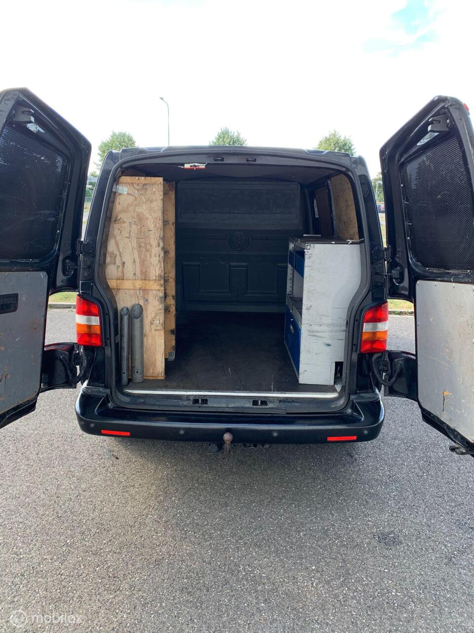 Volkswagen Transporter 2.5 TDI AUTOMAAT EUR3999,- + 21% BTW 10