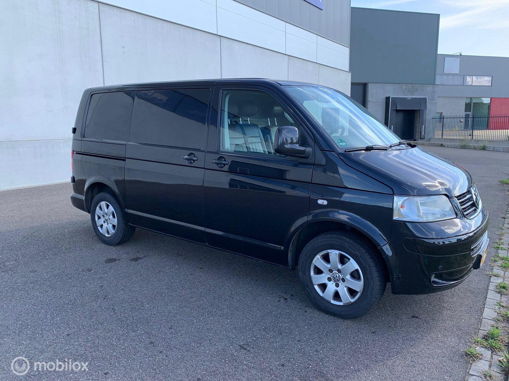 Volkswagen Transporter 2.5 TDI AUTOMAAT EUR3999,- + 21% BTW 21