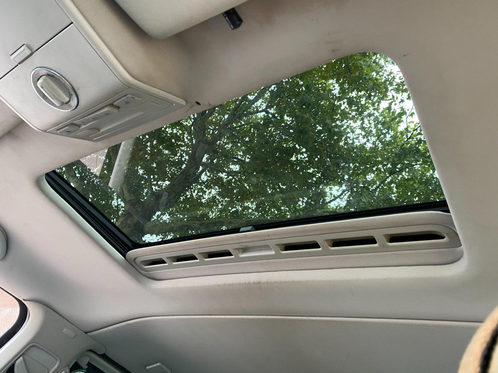 Volkswagen Transporter 2.5 TDI Multivan * AC* Automaat * 168.400 KM NAP * Cruise Control * Airbag * 6 bak * Schuifdak* 2x Zijdeur* 12