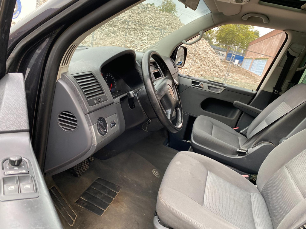 Volkswagen Transporter 2.5 TDI Multivan * AC* Automaat * 168.400 KM NAP * Cruise Control * Airbag * 6 bak * Schuifdak* 2x Zijdeur* 8