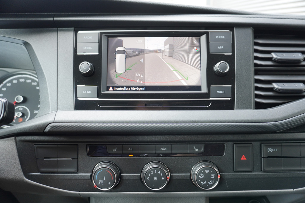 Volkswagen Transporter 30 | L2H1 | 4-Motion 150 pk DSG | Dubbele schuifdeur | Achteruitrijcamera | Adapative Cruise Control | LED koplampen | 18