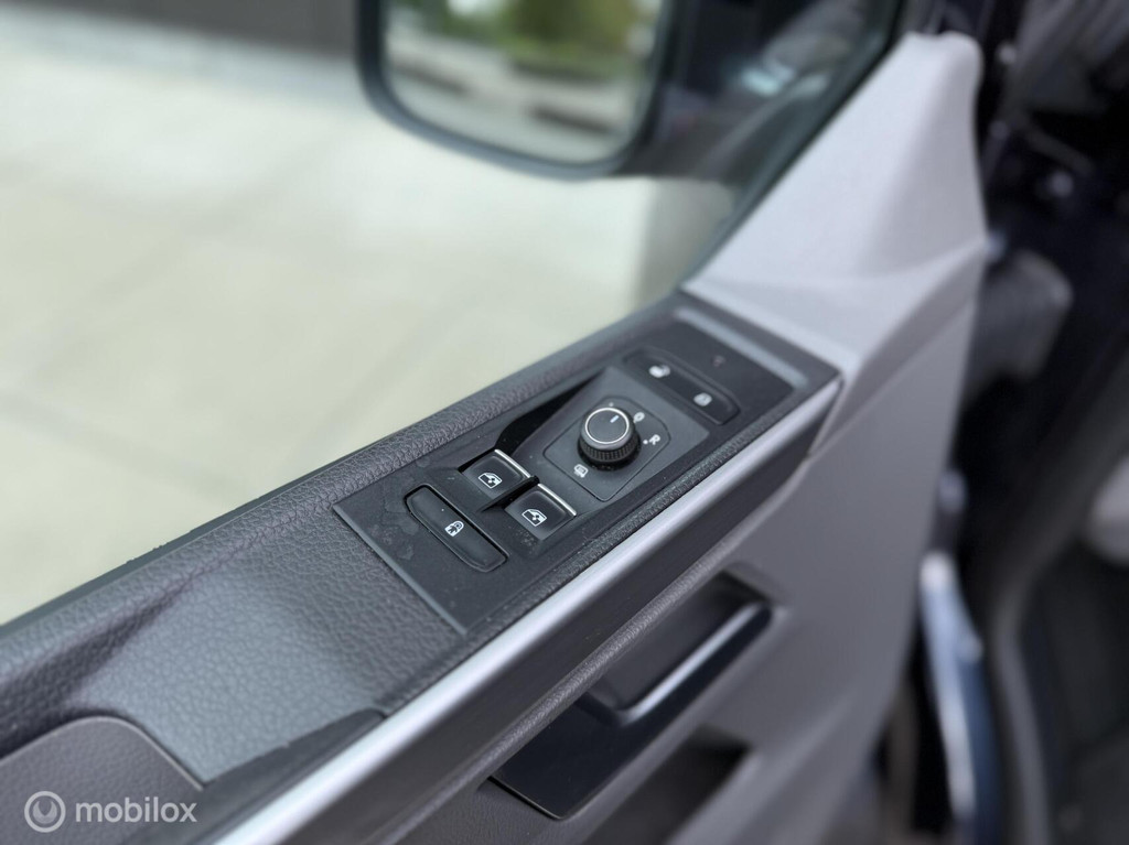 Volkswagen Transporter Bulli 2.0 TDI 199pk DSG L2 Carplay 18 14