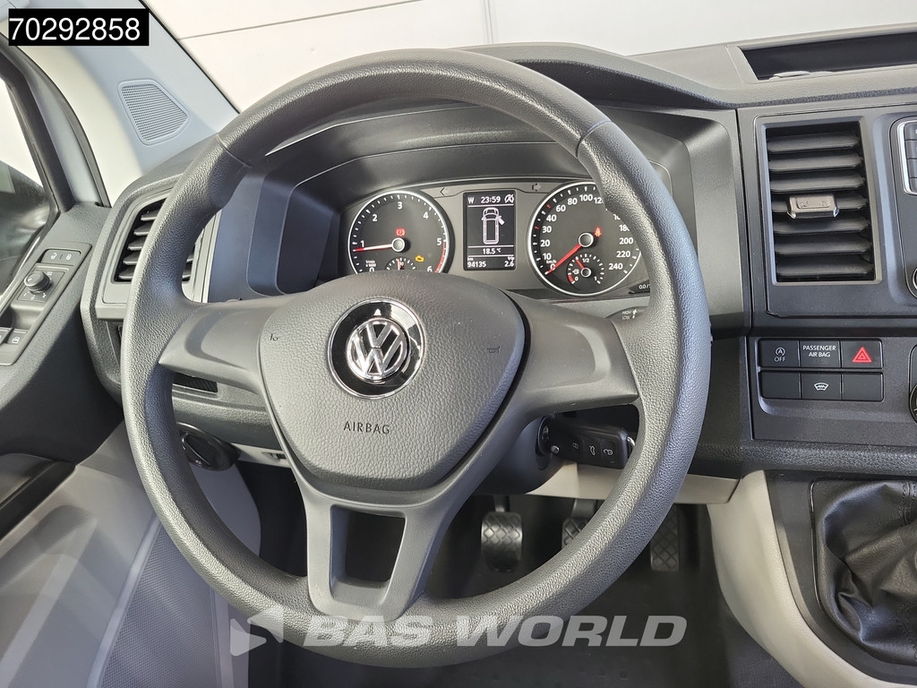 Volkswagen Transporter Incl. BPM & BTW Personenvervoer L2H1 Trekhaak Navi Airco Cruise Camera Parkeersensoren Kombi TV Taxi Euro6 Airco Trekhaak Cruise control 20