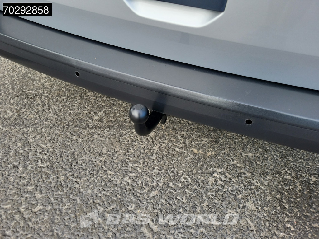 Volkswagen Transporter Incl. BPM & BTW Personenvervoer L2H1 Trekhaak Navi Airco Cruise Camera Parkeersensoren Kombi TV Taxi Euro6 Airco Trekhaak Cruise control 21