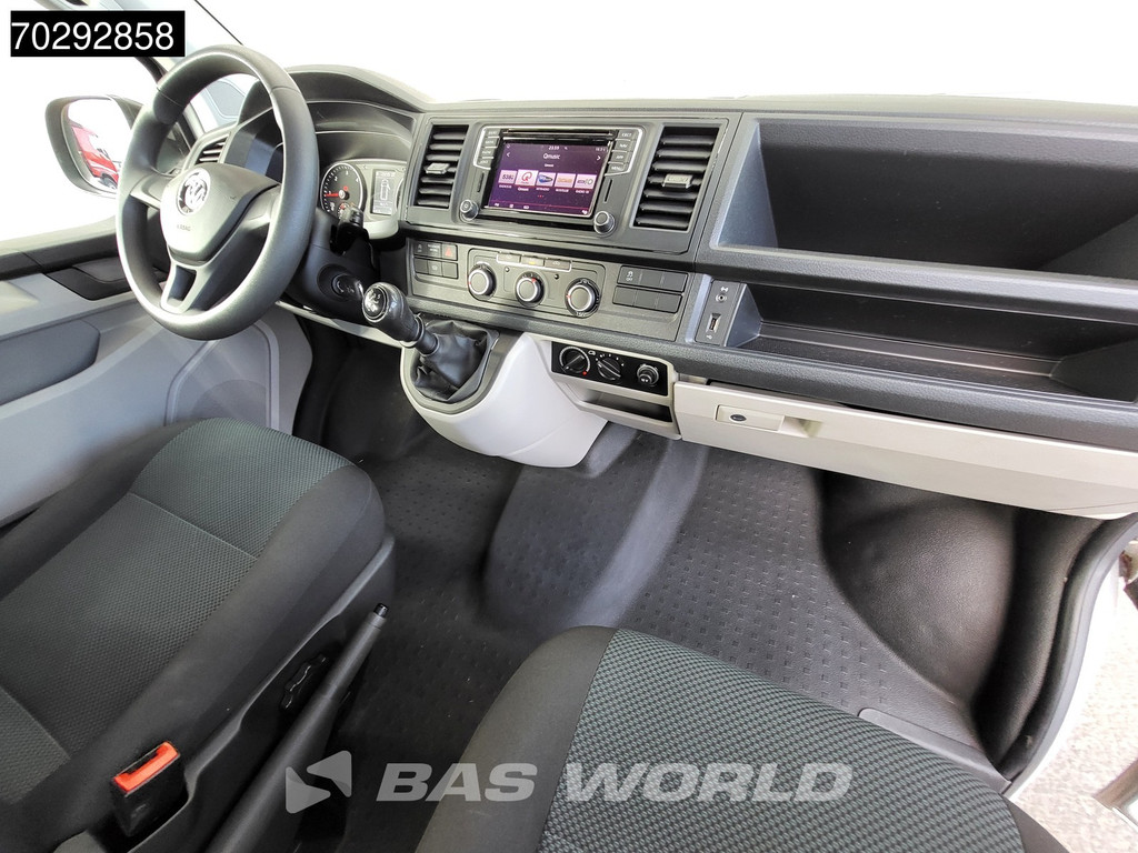 Volkswagen Transporter Incl. BPM & BTW Personenvervoer L2H1 Trekhaak Navi Airco Cruise Camera Parkeersensoren Kombi TV Taxi Euro6 Airco Trekhaak Cruise control 8