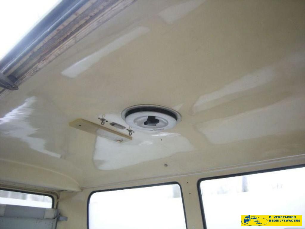 Volkswagen Transporter T2 EX Leger 10