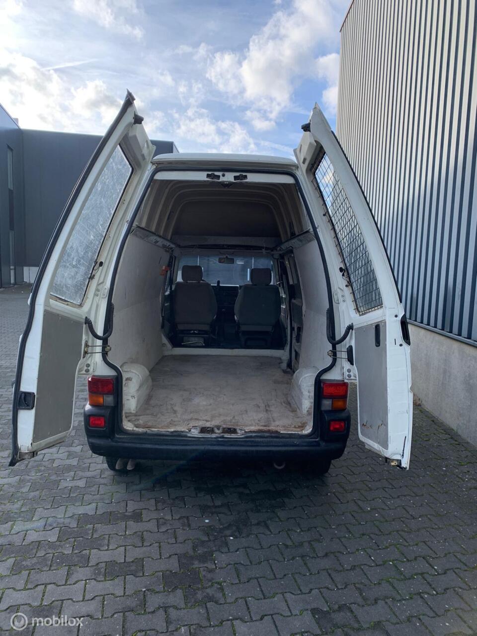 Volkswagen Transporter T4 1.9 TD 332 HOOG DAK 11