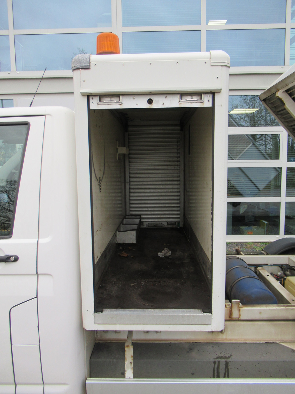 Volkswagen Transporter T5 2.0i 85KW L2H1 CNG aardgas + Benzine Veegvuilkipper 11