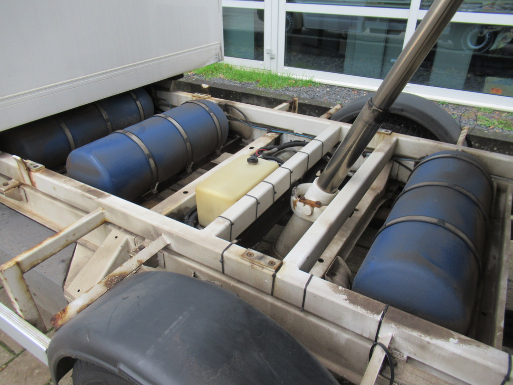 Volkswagen Transporter T5 2.0i 85KW L2H1 CNG aardgas + Benzine Veegvuilkipper 13