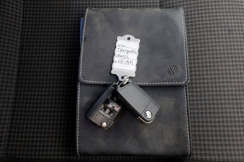 Volkswagen Transporter T6.1 2.0 TDI 110pk Lang D.C. Airco/Cruise 07-2020 8