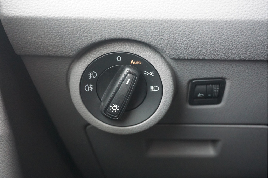 Volkswagen Transporter T6.1 2.0TDI 150PK BPM VRIJ!! App Connect, Cruise, Airco, Betimmering! NR. 731 16