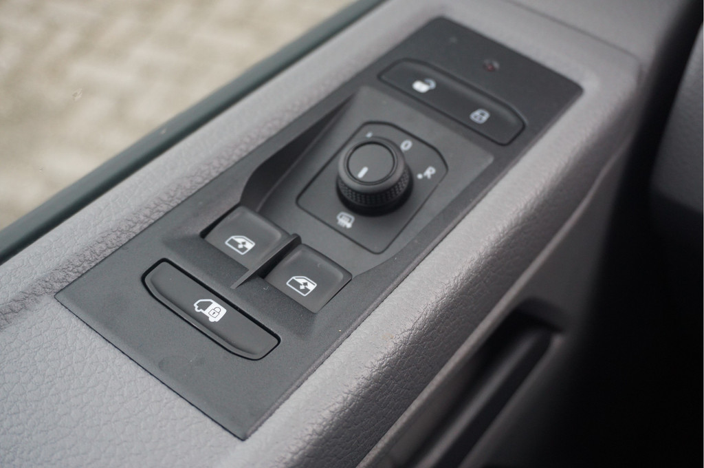 Volkswagen Transporter T6.1 2.0TDI 150PK Navi, Airco, PDC, Betimmering!! NR. 196 15