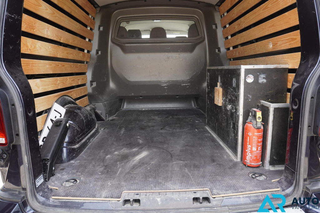 Volkswagen Transporter T6.1 2.0 TDI Bulli * Dubbele cabine * 20