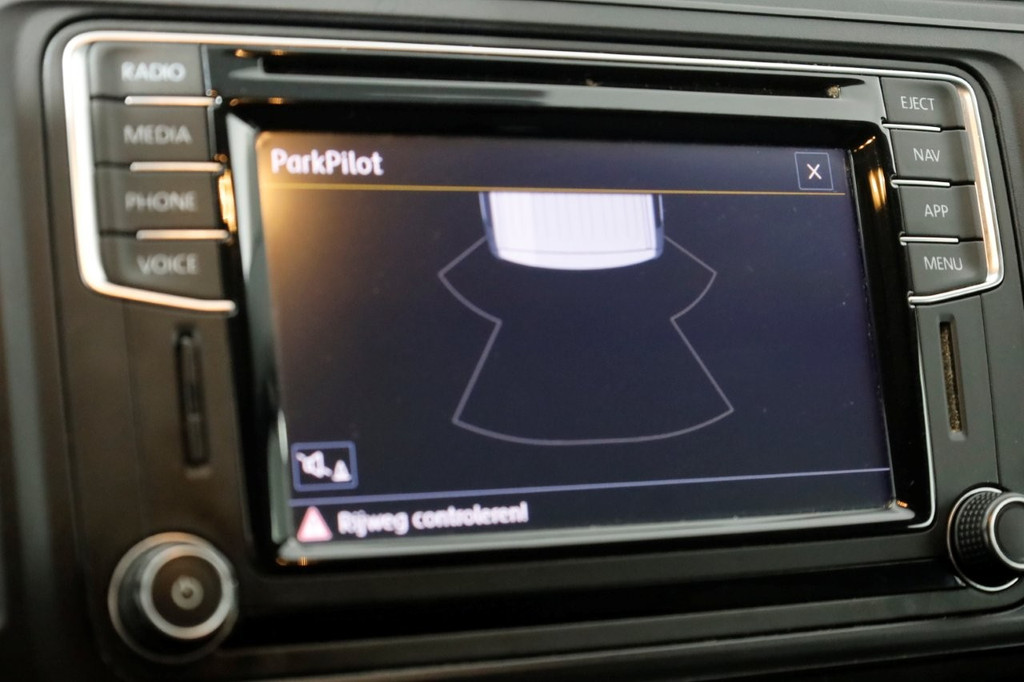 Volkswagen Transporter T6 2.0 TDI 102pk L2H2 Airco/Navi/Achterklep 07-2018 14