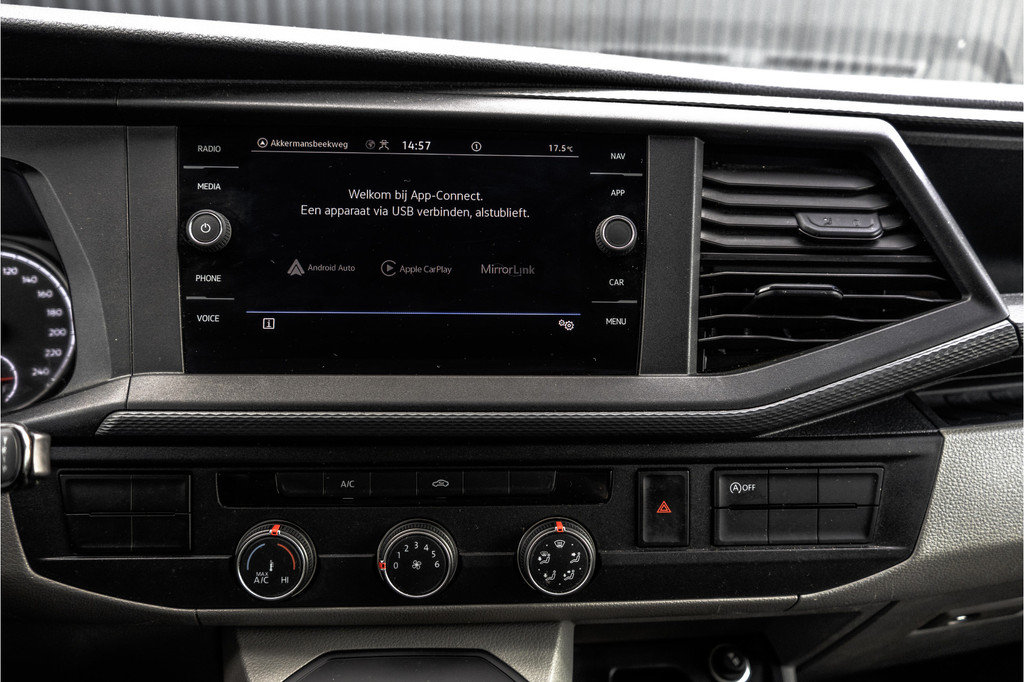 Volkswagen Transporter TDI | L2H1 | Automaat | CarPlay | Navigatie | Cruise | Airco | PDC | Euro 6 16