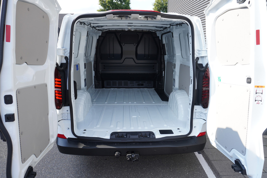Volkswagen Transporter e-Transporter Life 218 pk, Achterdeuren zonder ruit, Trekhaak, Climatronic, Bijrijdersbank 8