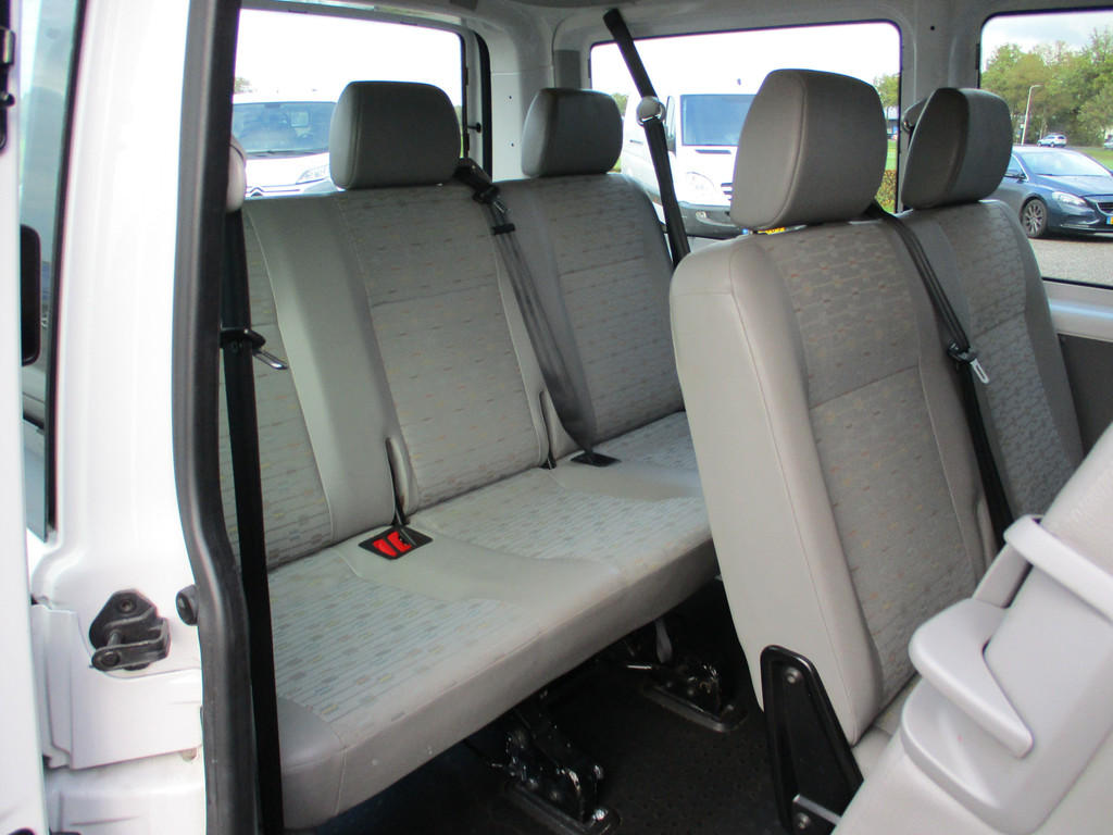 Volkswagen Transporter Kombi 2.0 TDI 102 PK 9 Persoons personenbus 10
