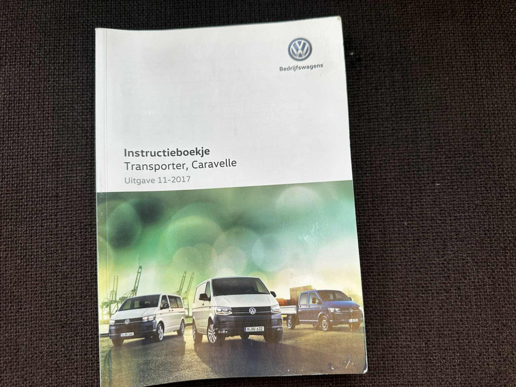 Volkswagen Transporter Kombi 2.0 TDI L1H1 3 + 3 + 3 EURO 6 11