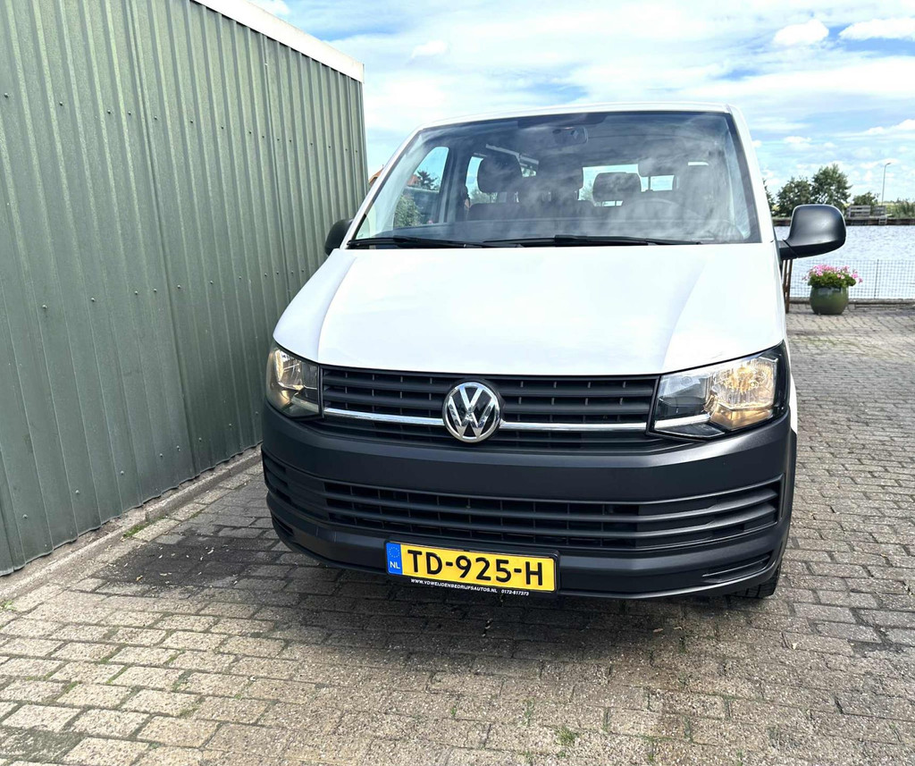 Volkswagen Transporter Kombi 2.0 TDI L1H1 3 + 3 + 3 EURO 6 7