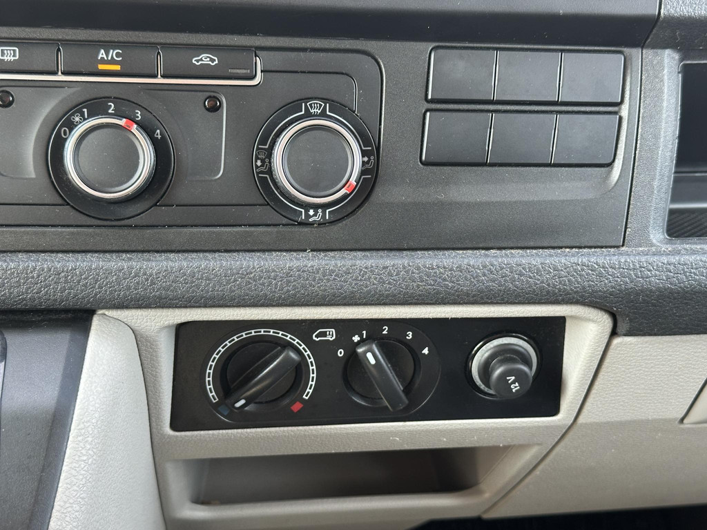 Volkswagen Transporter Kombi 2.0 TDI L1H1 BPM VRIJ! 10