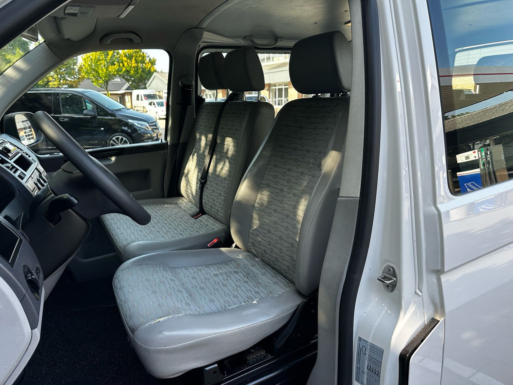 Volkswagen Transporter Kombi 2.0 TDI L1H1 Trendline Baseline|9 persoonsbus|airconditioning, radio|elektrisch pakket 11