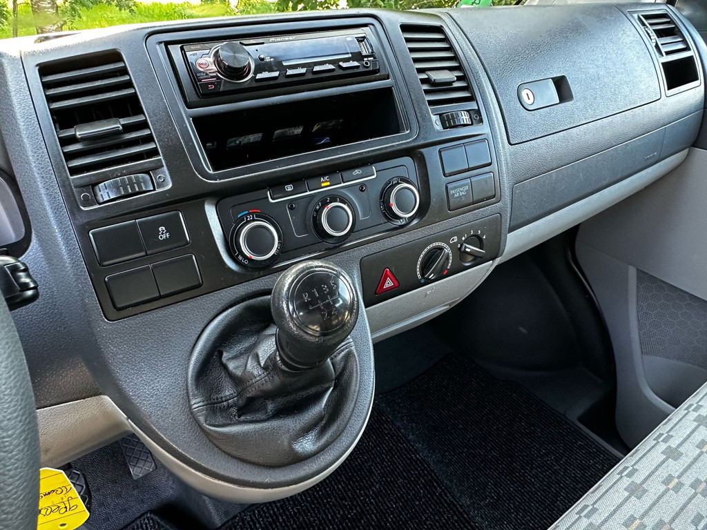 Volkswagen Transporter Kombi 2.0 TDI L1H1 Trendline Baseline|9 persoonsbus|airconditioning, radio|elektrisch pakket 16