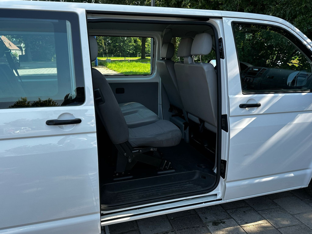 Volkswagen Transporter Kombi 2.0 TDI L1H1 Trendline Baseline|9 persoonsbus|airconditioning, radio|elektrisch pakket 17