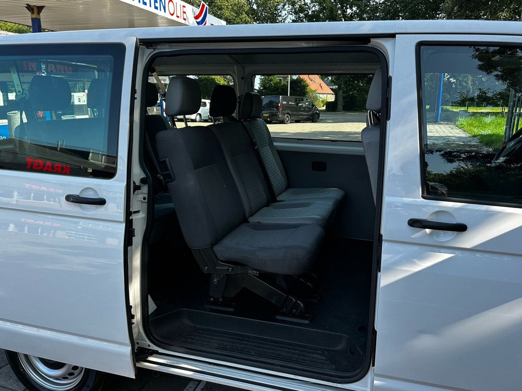 Volkswagen Transporter Kombi 2.0 TDI L1H1 Trendline Baseline|9 persoonsbus|airconditioning, radio|elektrisch pakket 18