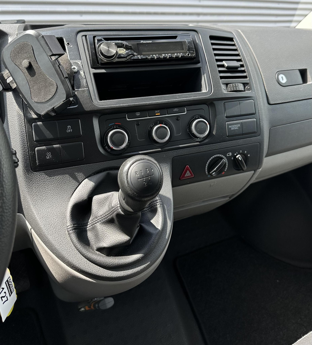 Volkswagen Transporter Kombi 2.0 TDI L1 personenbus 10