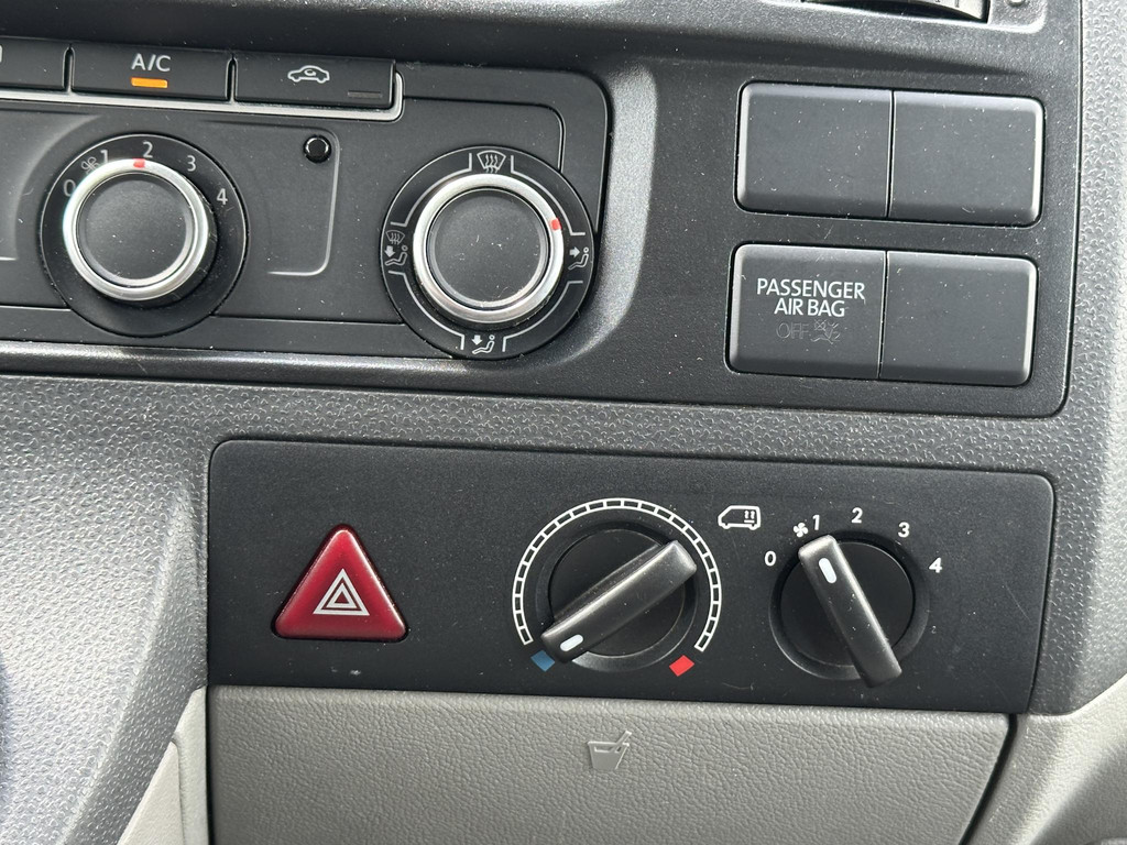 Volkswagen Transporter Kombi 2.0 TDI L1 personenbus 12