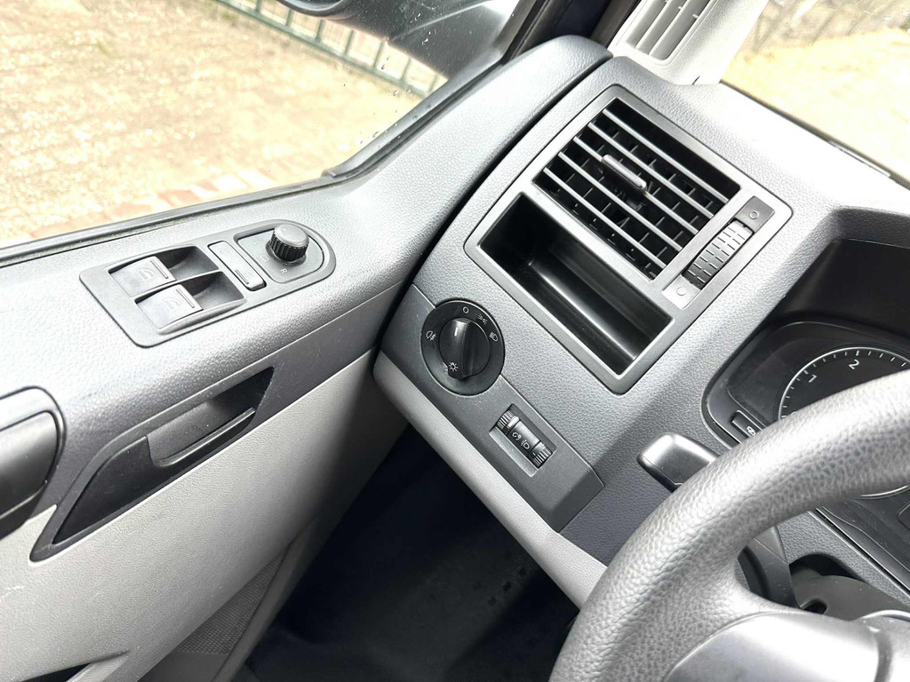 Volkswagen Transporter Kombi 2.0 TDI L2H2 4-MOTION 8 PERSOONS MARGE 18