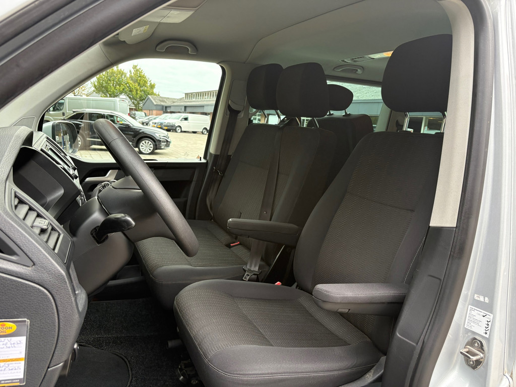 Volkswagen Transporter Kombi Caravelle 2.0 TDI|MARGE|DSG AUTOMAAT|9 zitplaatsen|EURO6|clima|bluetooth|parkeersensoren|stoelverwarw 15