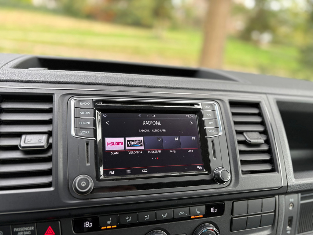 Volkswagen Transporter Kombi Caravelle 2.0 TDI|MARGE|DSG AUTOMAAT|9 zitplaatsen|EURO6|clima|bluetooth|parkeersensoren|stoelverwarw 18