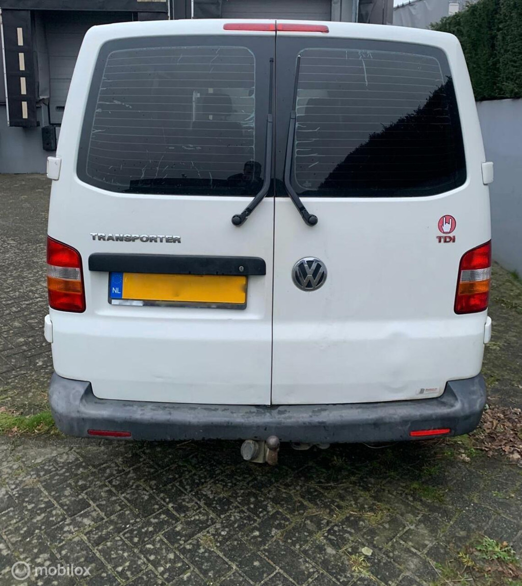 Volkswagen Transporter T5 2.5 TDI Lang Airco 13