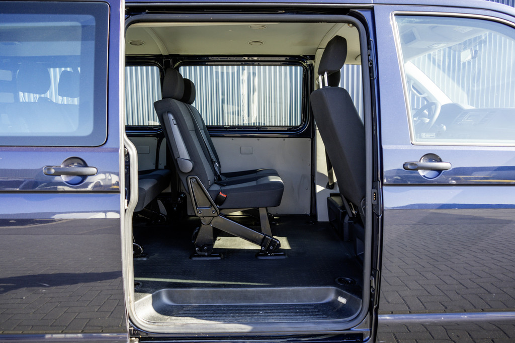 Volkswagen Transporter T6 Kombi **2.0 TDI L2H1 4Motion | 150 PK | Automaat | 9-Persoons | Airco | Euro 6** 8