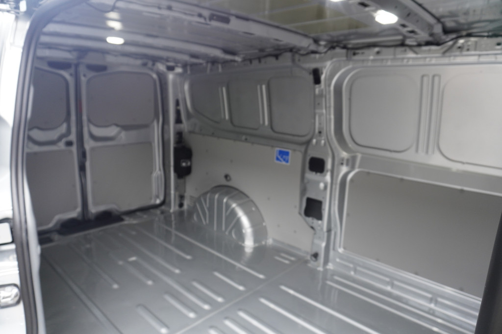 Volkswagen e-Transporter 34 L2H1 Bulli 218 pk AUT., Climatronic, Alarm, 17 Lichtmetalen velgen, Achterdeuren zonder ruit 7
