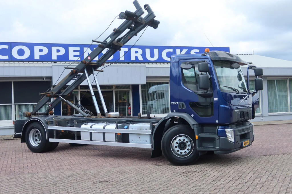 Volvo FE 280 Container / Kabelsysteem H.T.S Kabel, 15 ton, 575 cm 6 Cilinder 15