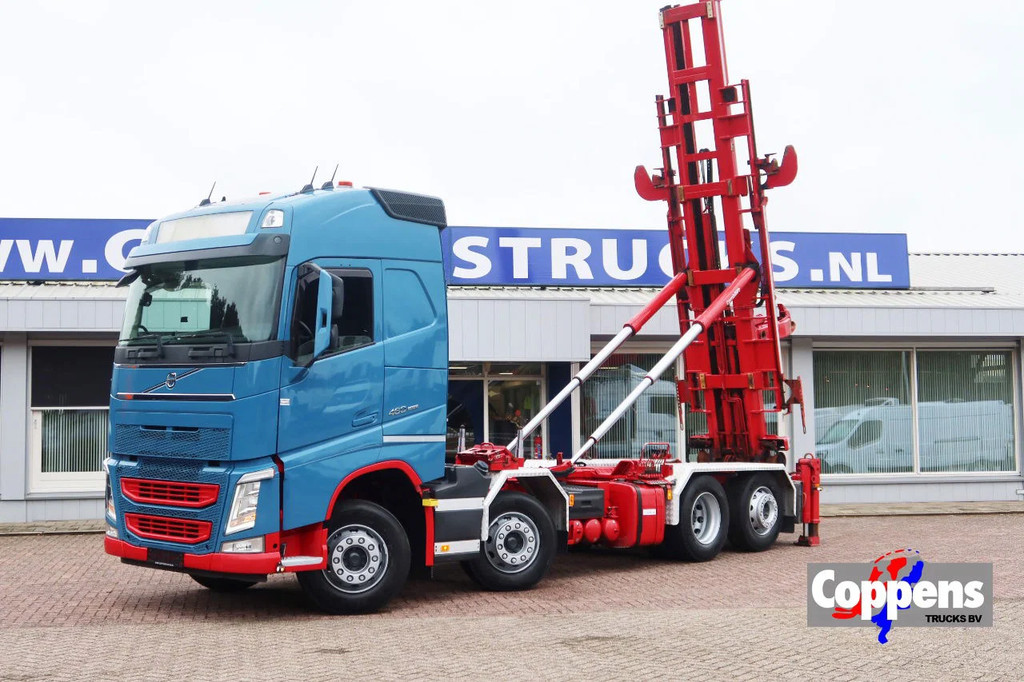 Volvo FH 460 Hooklift 8x2. 3x Steering axle. Siloaufsteller Velsycon