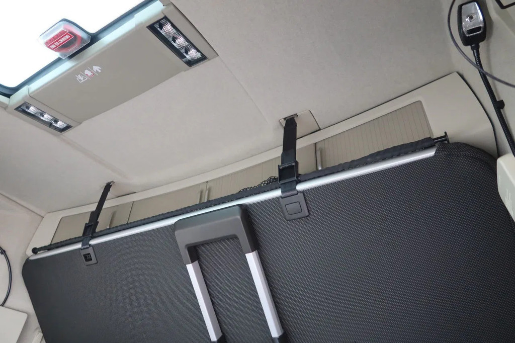 Volvo FH 460 Hooklift 8x2 Haakarm. 3x Steering axle 7