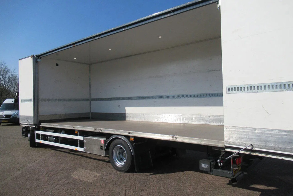 Volvo FL 250 Bakwagen + 6 deuren + Laadklep 2000 kg 16