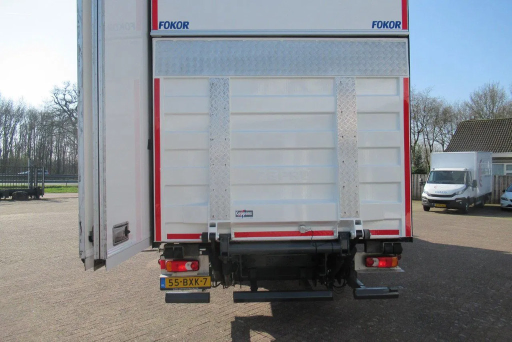 Volvo FL 250 Bakwagen + 6 deuren + Laadklep 2000 kg 18