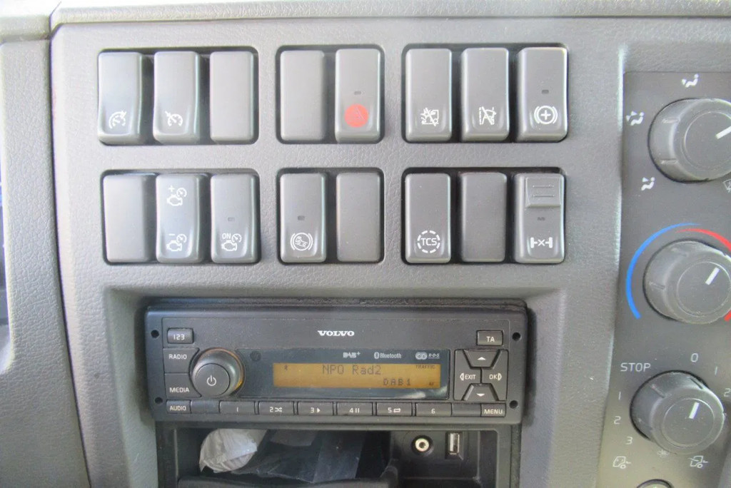 Volvo FL 250 Bakwagen + 6 deuren + Laadklep 2000 kg 7