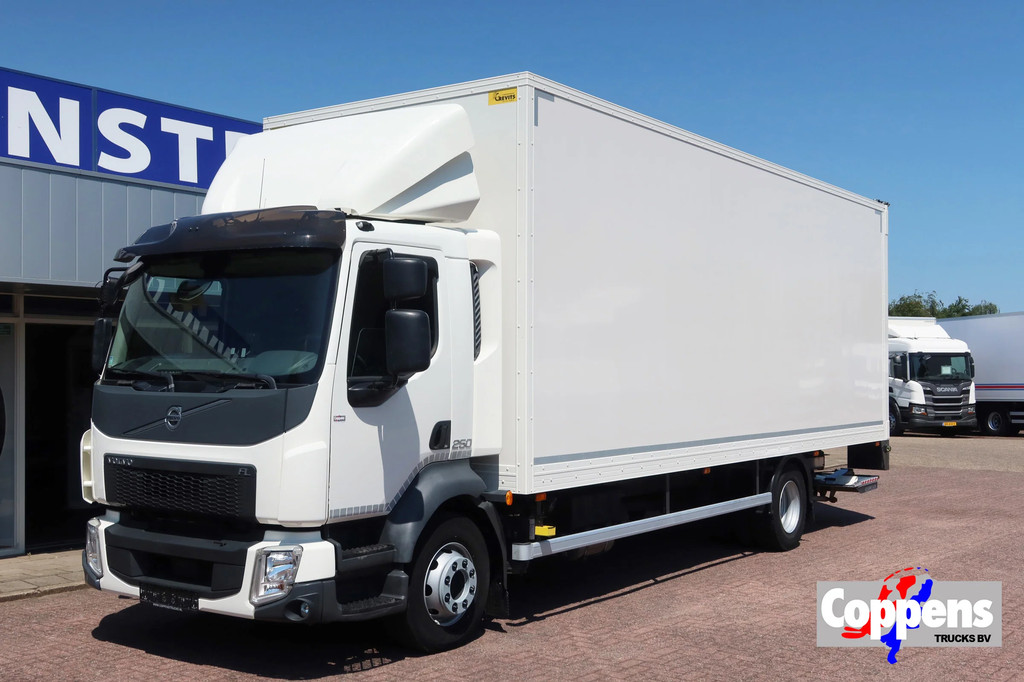 Volvo FL 250 Beubelbak + Dhollandia 1500 Full air suspension
