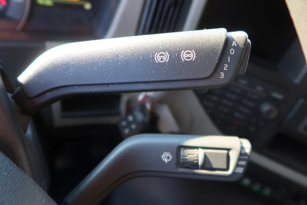 Volvo FM 420 6x2 Bak + Dhollandia klep 1500 kg + Aanhanger 94-WS-TS 21