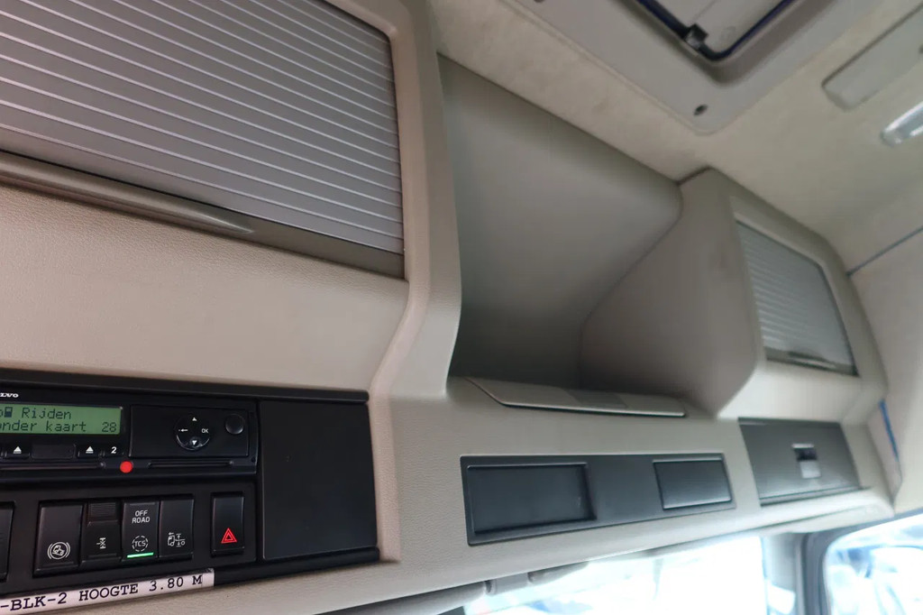 Volvo FM 420 6x2 Bak + Dhollandia klep 1500 kg + Aanhanger 94-WS-TS 8