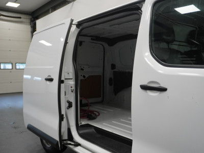 Citroën ë-Jumpy 75 kWh 136PK - Airco - Cruise - Carkit - €19.900,- Excl. foto 13