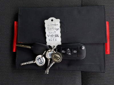 Citroën Berlingo 1.2 PureTech 110pk Benzine Automaat Airco/Navi/3Pers. 06-2020 foto 6