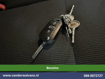 Citroën Berlingo 1.2 PureTech 130pk Automaat Benzine L1H1 Euro6 Airco | 3-Zits | Navigatie | Camera | Cruisecontrol Apple Carplay, Android Auto, Parkeersensoren, Bijrijdersbank foto 17
