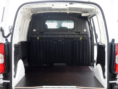 Citroën Berlingo 1.2 PureTech 130pk Benzine Automaat Airco/Navi/Camera/3Pers. 11-2020 foto 5