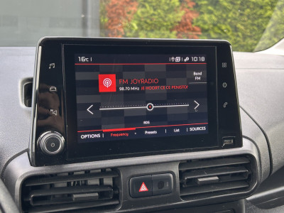 Citroën Berlingo 1.5 BlueHDI 102 PK / L2H1 / 1e EIG. / AIRCO / CRUISE / NAVI / CAMERA / BLUETOOTH / 3-ZITS / ALUCA INRICHTING / IMPERIAAL / TREKHAAK foto 14